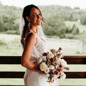 Meet your Posher, Elizabeth